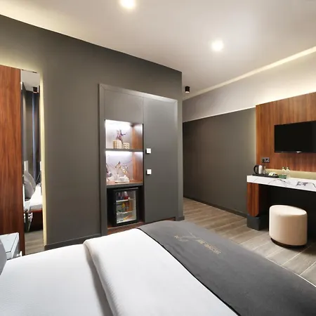 Second Hotel