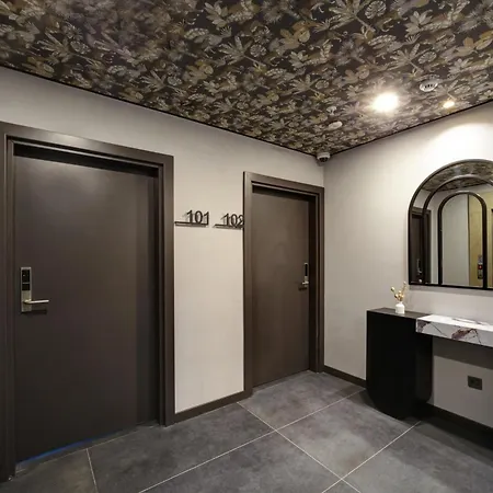 Hotel Second