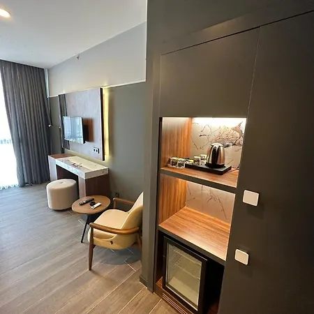 Hotel Second 3*