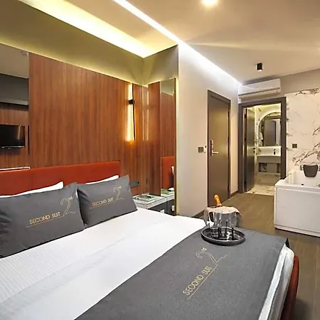 Second Hotel