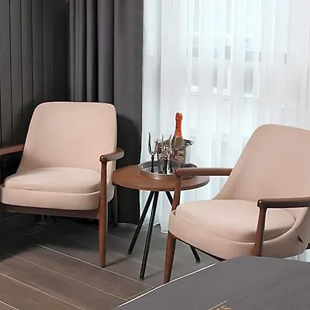 Second Hotel 3*