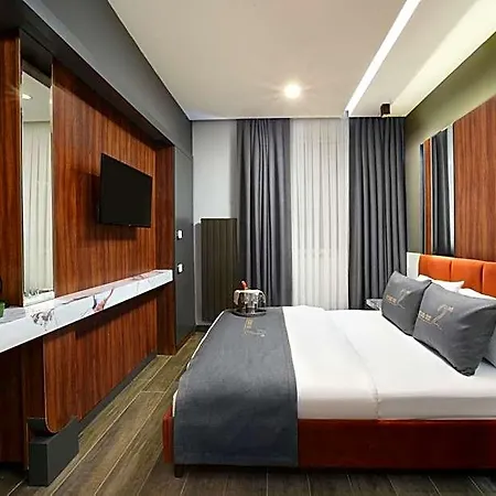 Second Hotel
