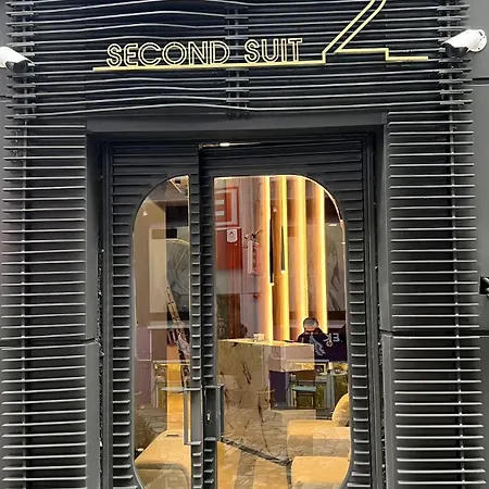 Second Hotell
